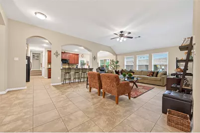7 Cayahoga Court, The Woodlands, TX 77389 - Photo 4