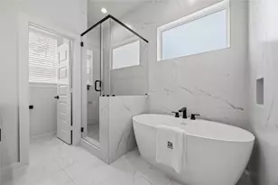 817 Thornton Rd, Houston, TX 77018 - Photo 18