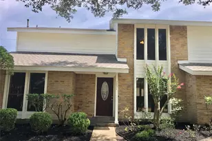 2831 Pecan Ridge Dr, Sugar Land, TX 77479 - Photo 2