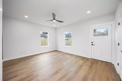 2420 Woodard Street, Houston, TX 77026 - Photo 8