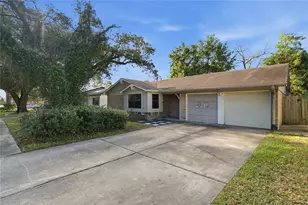 5915 Black Maple Ln, Houston, TX 77088 - Photo 1
