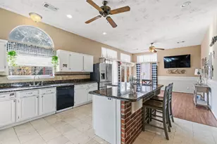 8011 Oceanside Dr, Houston, TX 77095 - Photo 10