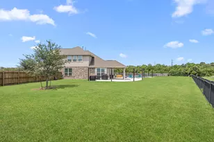 341 Burgundy Dr, Alvin, TX 77511 - Photo 34