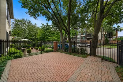 5136 Chevy Chase Drive, Houston, TX 77056 - Photo 4