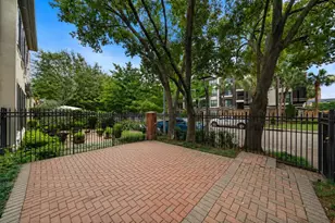 5136 Chevy Chase Dr, Houston, TX 77056 - Photo 4