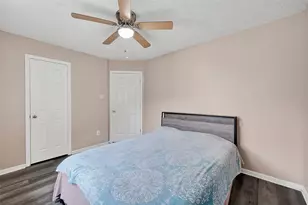 4210 W Meadows Dr, Sugar Land, TX 77479 - Photo 32