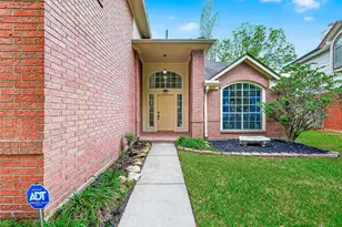 4210 W Meadows Dr, Sugar Land, TX 77479 - Photo 4