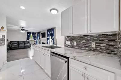 4210 W Meadows Drive, Sugar Land, TX 77479 - Photo 16