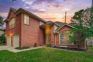 4210 W Meadows Dr, Sugar Land, TX 77479 - Photo 6