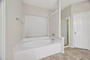5911 Indian Hills Ln Ln, Sugar Land, TX 77479 - Photo 14