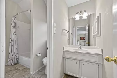 5911 Indian Hills Ln Lane, Sugar Land, TX 77479 - Photo 18