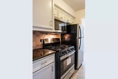 2801 Carrolton #4, Houston, TX 77023 - Photo 2