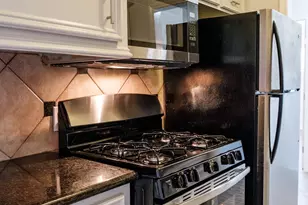 2801 Carrolton, Houston, TX 77023 - Photo 2