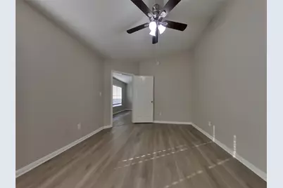 3254 Kelling Street, Houston, TX 77045 - Photo 8