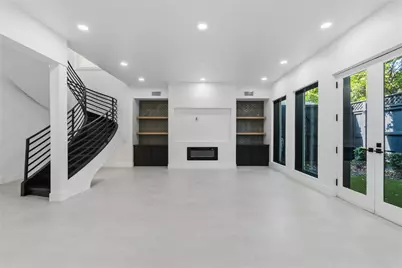54 Legend Lane, Houston, TX 77024 - Photo 18