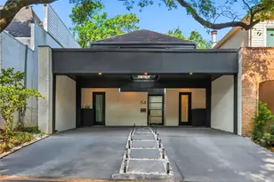 54 Legend Ln, Houston, TX 77024 - Photo 2