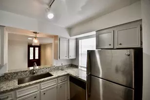 4404 Basswood Ln, Bellaire, TX 77401 - Photo 10