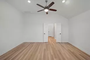 30910 Newcomb Lndg Ln, Waller, TX 77484 - Photo 6