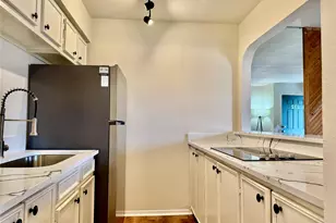 11550 Chimney Rock Rd, Houston, TX 77035 - Photo 10