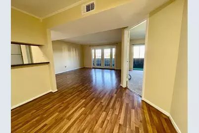 3055 Walnut Bend Lane #36, Houston, TX 77042 - Photo 2