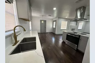5850 Paisley Street, Houston, TX 77096 - Photo 8
