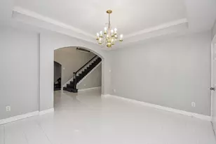 2110 5 Iron Dr, Houston, TX 77089 - Photo 8