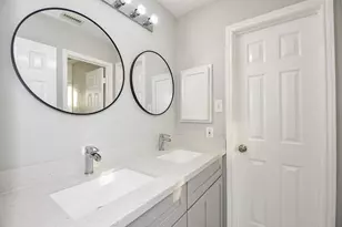 2110 5 Iron Dr, Houston, TX 77089 - Photo 22