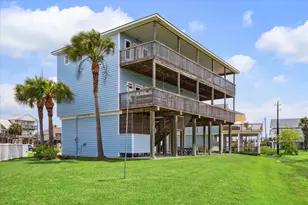 4015 War Chest Ct, Galveston, TX 77554 - Photo 1