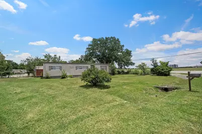 1202 Willow Lane, League City, TX 77573 - Photo 26