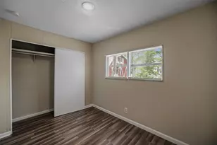 1202 Willow Ln, League City, TX 77573 - Photo 10