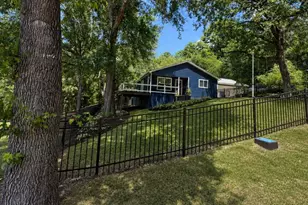 445 Loop Dr, Livingston, TX 77351 - Photo 4