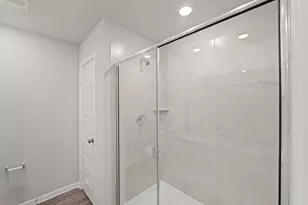 2202 Thorpe Grv Ct, Houston, TX 77090 - Photo 16