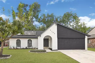 6703 Casablanca Dr, Houston, TX 77088 - Photo 1