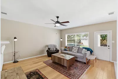 1018 S Wellsford Drive, Pearland, TX 77584 - Photo 12