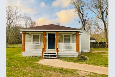 166 Sycamore Street, Richwood, TX 77531 - Photo 1