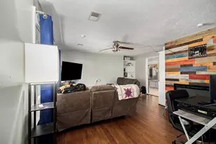 110 William Ave, Baytown, TX 77520 - Photo 6