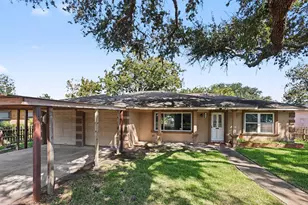 110 William Ave, Baytown, TX 77520 - Photo 1