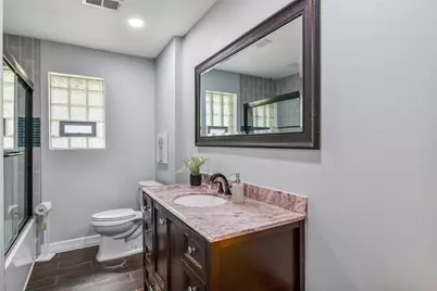 419 Broadmoor Street, Friendswood, TX 77546 - Photo 16