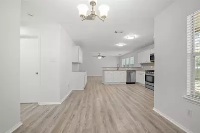 115 S Vesper Bend Circle, The Woodlands, TX 77382 - Photo 16