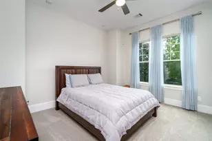 1303 Edwinstowe Trl, Houston, TX 77043 - Photo 18