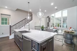 1303 Edwinstowe Trl, Houston, TX 77043 - Photo 16