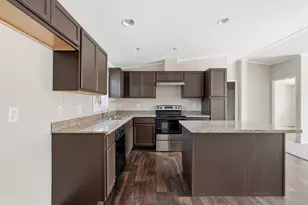 114 Dolphin Harbor N, Baytown, TX 77523 - Photo 4