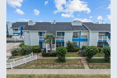 3506 Cove View Boulevard #303, Galveston, TX 77554 - Photo 2