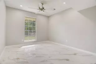 6502 Cypress Point Dr, Houston, TX 77069 - Photo 16