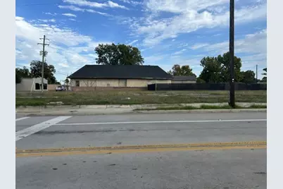 16 E Texas Avenue, Baytown, TX 77520 - Photo 6