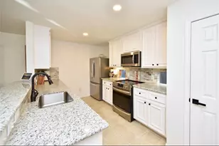 2007 Bailey St, Houston, TX 77006 - Photo 12
