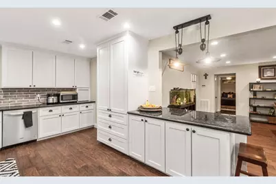 3804 September Drive, Baytown, TX 77521 - Photo 12