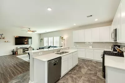 2446 Palisade Crest Drive, Rosharon, TX 77583 - Photo 10