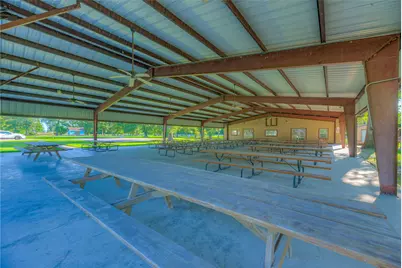 179 Somerset, Livingston, TX 77351 - Photo 12