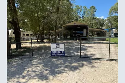 179 Somerset, Livingston, TX 77351 - Photo 2